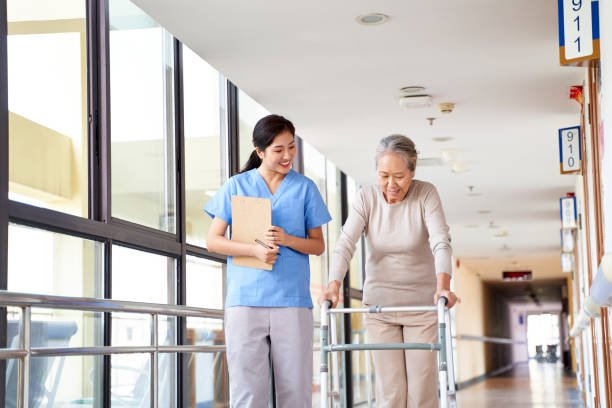 Medicare and commercial insurance coverage for outpatient PT